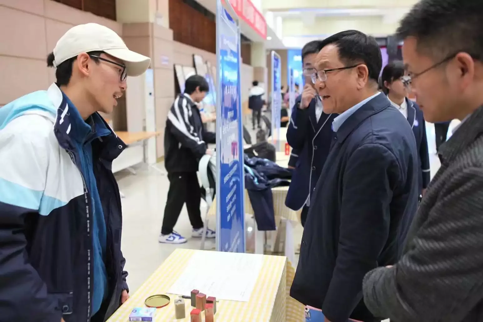 合肥一中教育集团 · 学术月社团交流活动